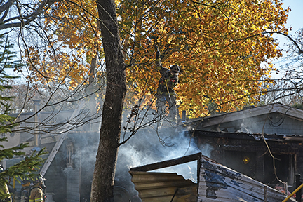 Outdoor fire spreads to house on West Island