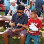 Apple Peach festival persists, in spite of rain